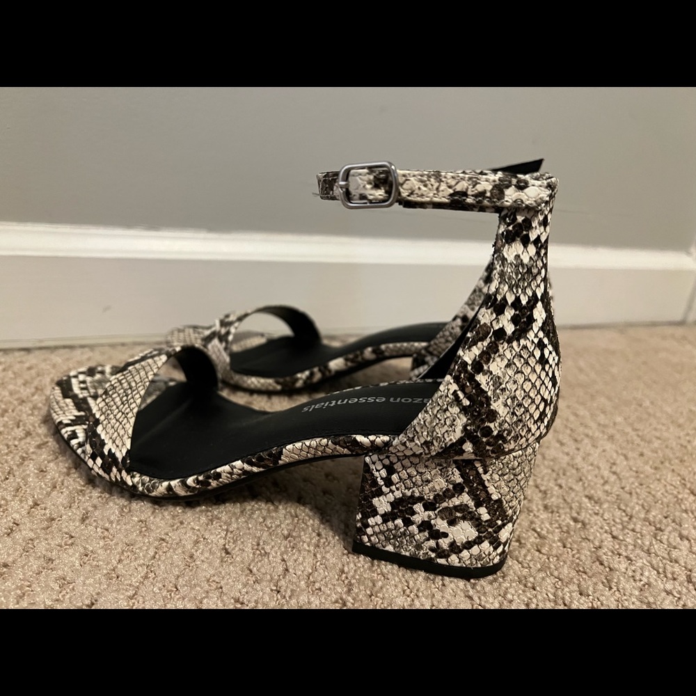 Amazon Essentials Woman’s Two Strap Heeled Sandal… - image 6